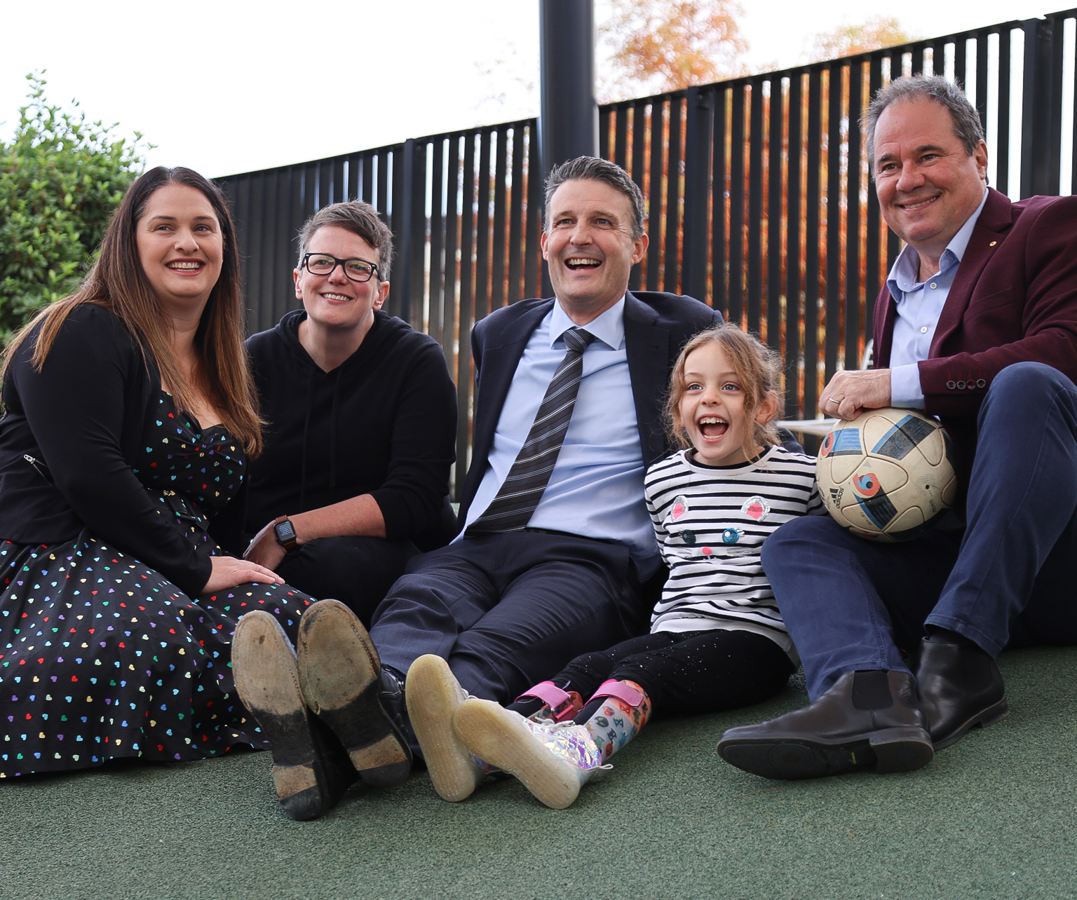 Fiona, Michelle and Zara Forrester with Professor Michael Fahey and Mr Paul Mercurio AM